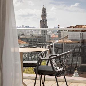 Wine & Books Porto Hotel